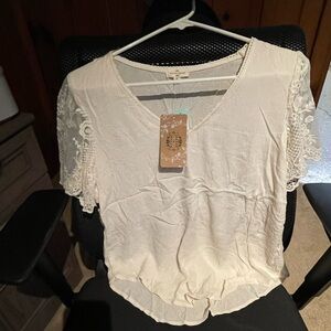 Mason and Belle from stitch fix. Size small nwt